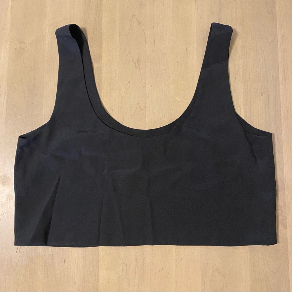 Zoe & Sam Loose fitting Crop Tank Top - M